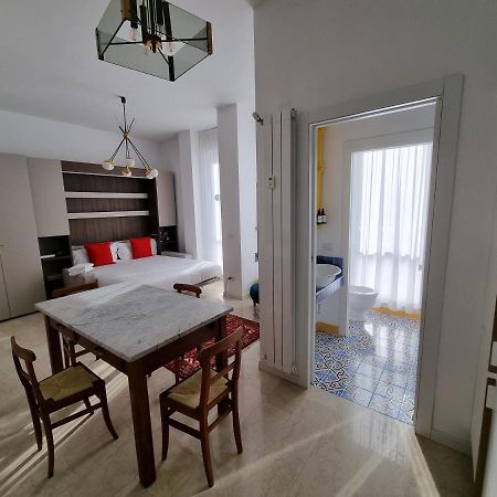 Ampio Ed Incantevole Monolocale A Citylife Milánó Kültér fotó